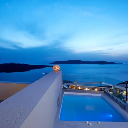Caldera Edge View Suites *